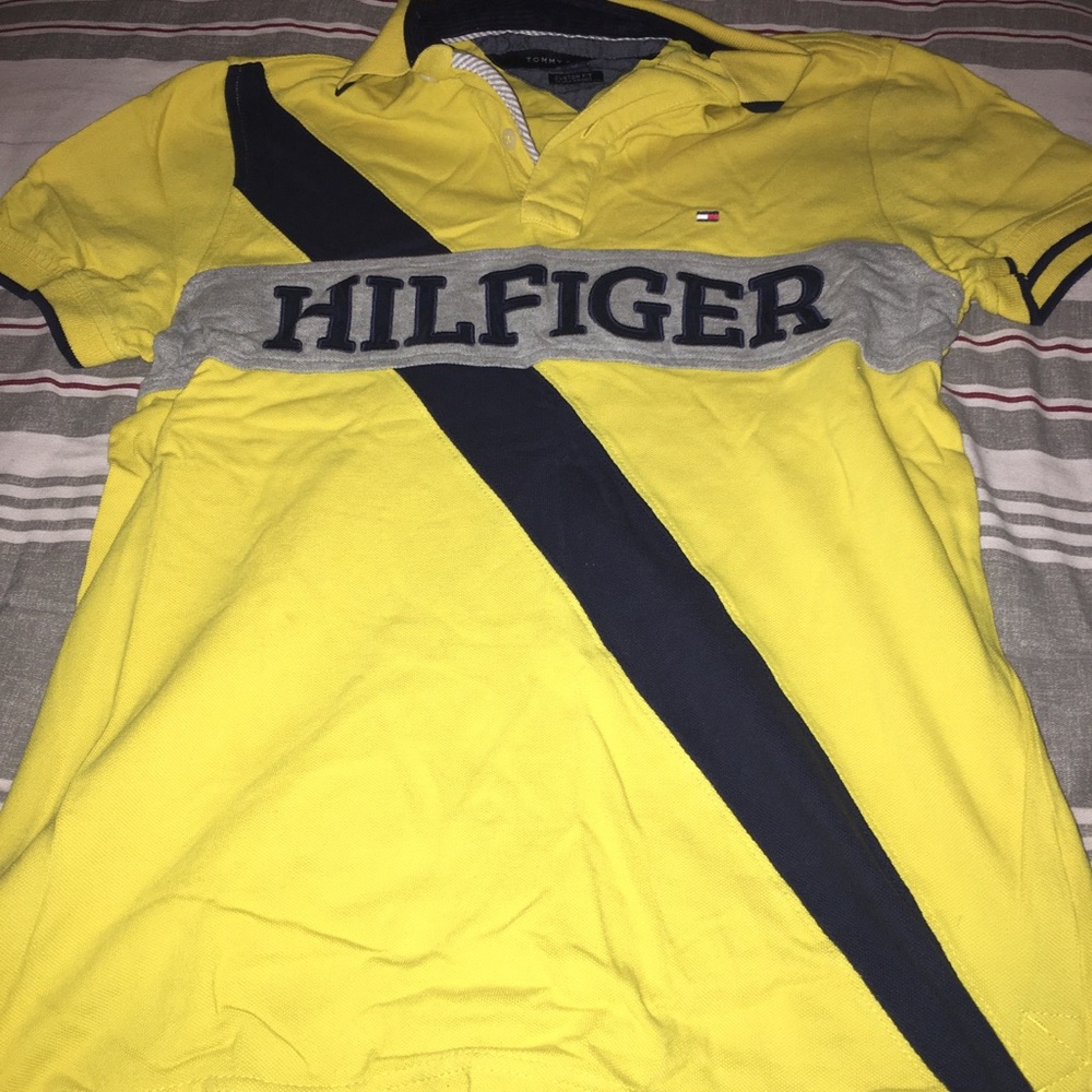 Men’s Tommy Hilfiger polo collared shirt